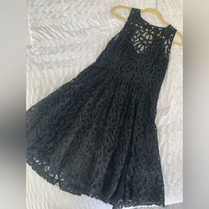 EUC Frock by Tracy Reece fit and flare black lace party dress size 8